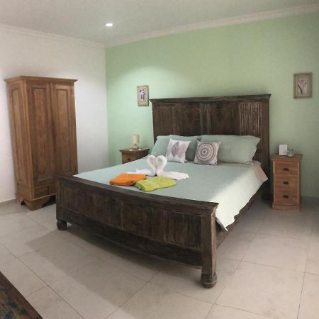 Aruba'S Bakval Suites Extérieur photo