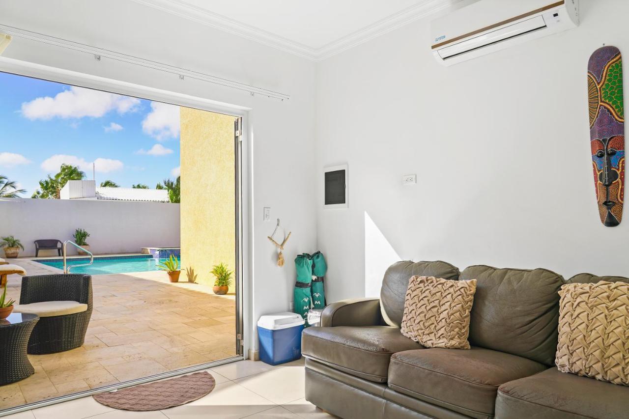 Aruba'S Bakval Suites Extérieur photo