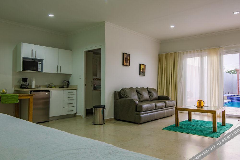 Aruba'S Bakval Suites Extérieur photo