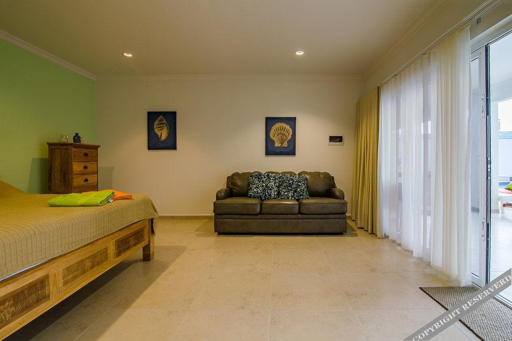 Aruba'S Bakval Suites Extérieur photo